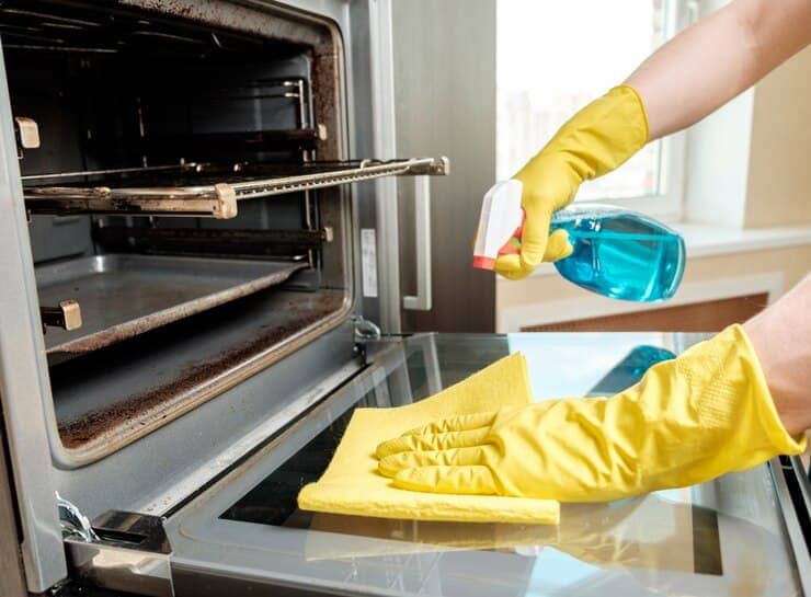 How Do We Clean Your Oven in Dublin
